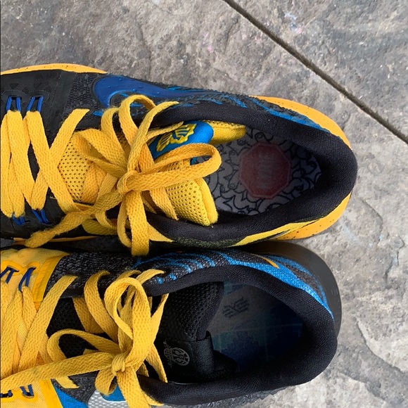 Kyrie 3 “What The” - Picture 3 of 4